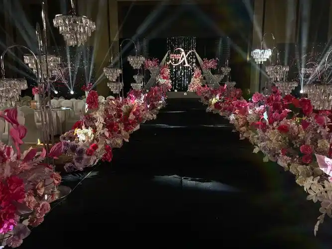 无吊顶玫红➕黑婚礼场布live图分享