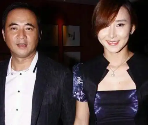 婚后,胡静发现老公朱兆祥有个毛病,老公为胡静割掉扁桃体!