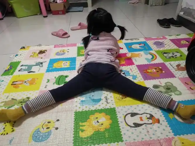 趴横叉一周今天终于下去了