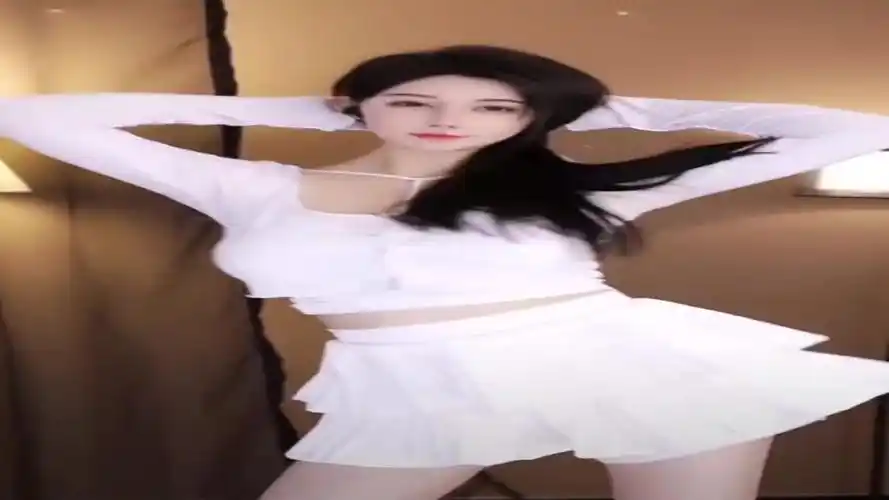 大摆锤舞蹈 #小蛮腰扭起来 #动感扭胯舞