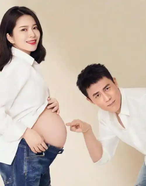 杜淳和他老婆参加杜淳首晒一家人合影