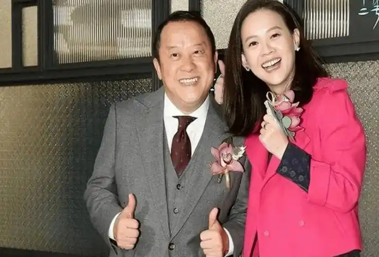 "劣迹斑斑"的曾志伟,这次又甩锅给内地,女儿曾宝仪评论区沦陷_网友