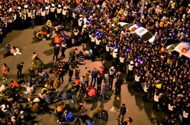 上海外滩"跨年夜"踩踏事故