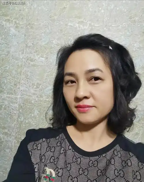 50岁的女人,依然可以把生活过的多姿多彩