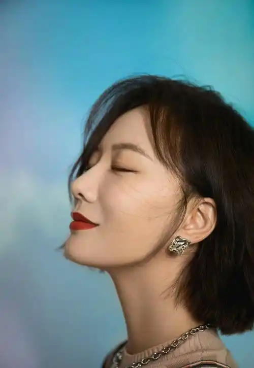 16位女明星的"侧颜杀",总有一个美到你,谁最惊为天人?_女神_气质_王鸥