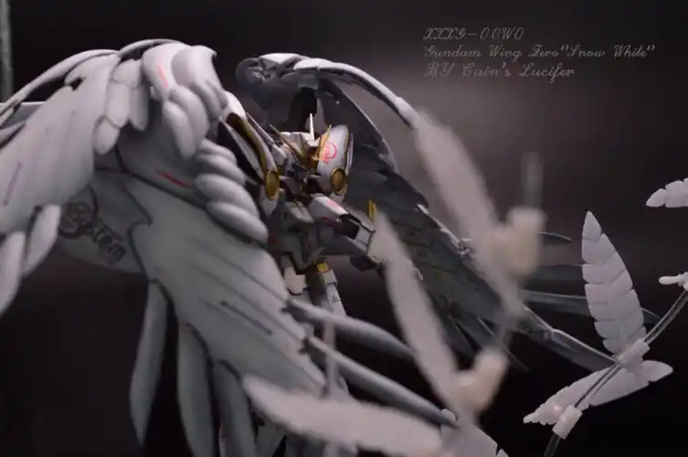 【1/100比例】xxxg-00w0 飞翼零式白雪姬