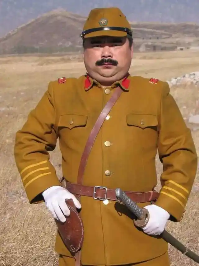 日本军衔"大佐"相当于中国军队中的什么级别?原来等级这么高