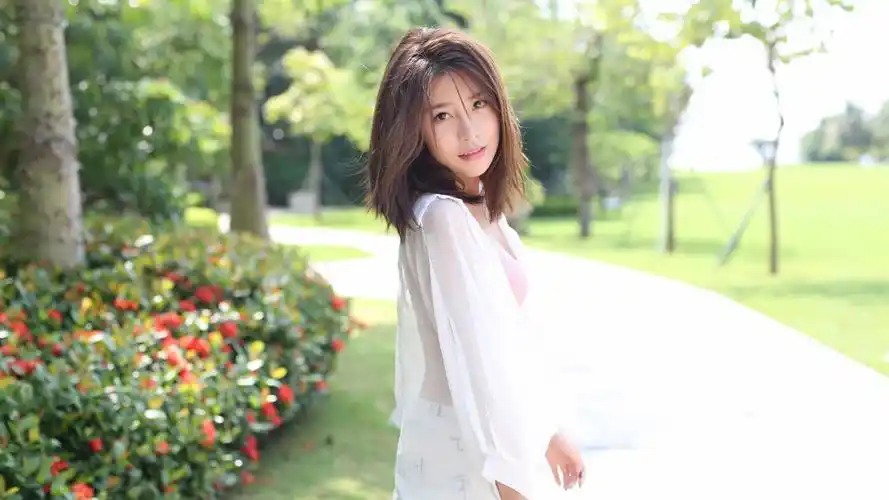 许诺sabrina 清新写真摄影 4k壁纸-美女壁纸 - 壁纸之家