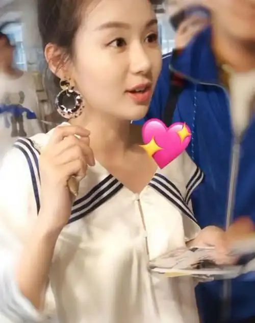 白敬亭女友近照曝光胖到了极致网友直呼你这是咋了