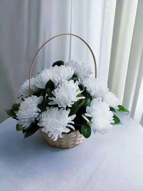 清明节特辑 | 用鲜花寄托一份哀思