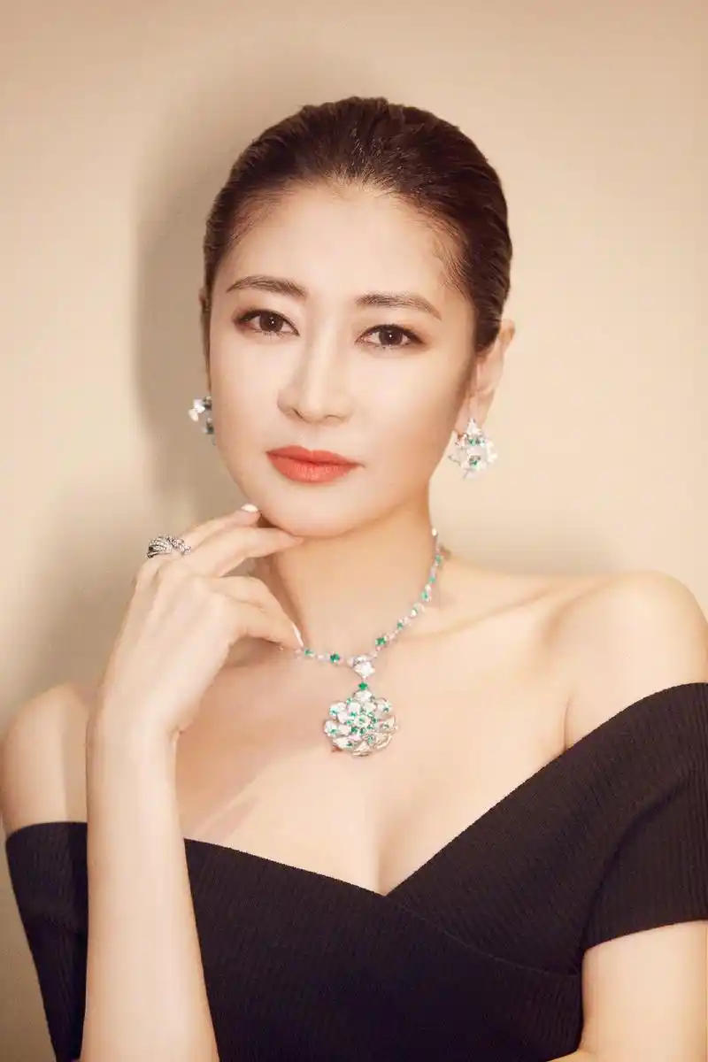 在梁静最新的采访中看到她公司了作为演员和制片人的她