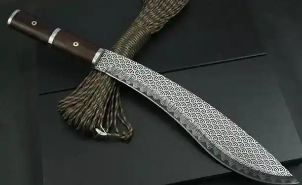 它专为伞兵打造被誉最美军刀造型精美但已停产