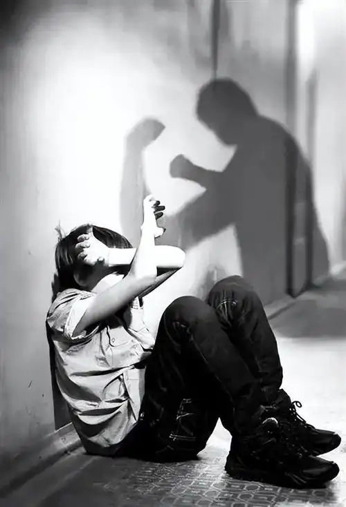 回顾陈泗翰15岁刺死霸凌者被判8年出狱前恳求别牵扯班主任