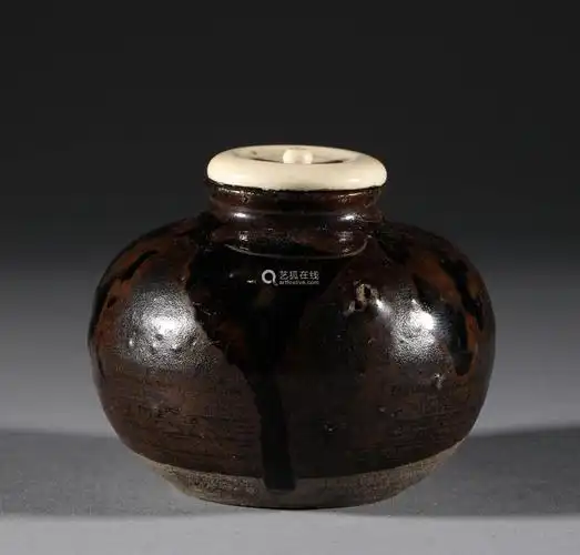 insongdynastysauceglazedjar宋代酱釉罐