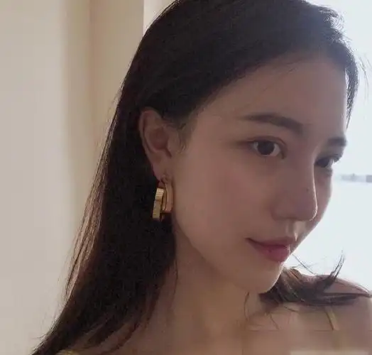 劈腿大神项思醒,瞒男友与富二代结婚,渣的程度不一