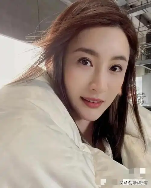 林峰堂妹林夏薇的性感写真