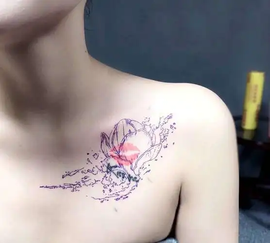 胸口遮盖纹身图片胸部新传统纹身图案