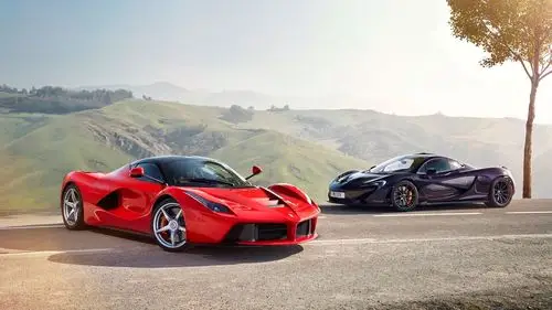 迈凯轮黑色超级跑车和法拉利laferrari红色超级跑车 iphone 壁纸