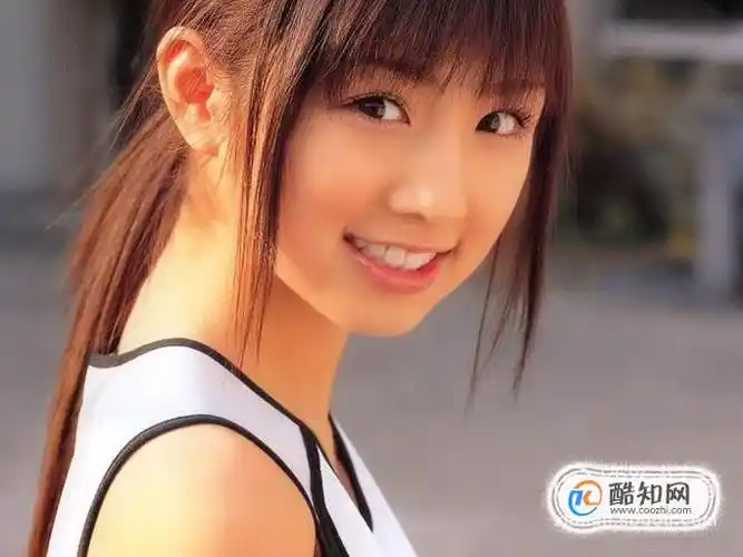 小女孩的发育过程优质