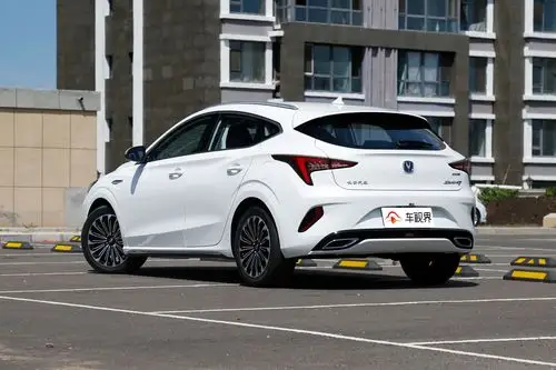 02国货小钢炮再临第二代长安逸动xt上市