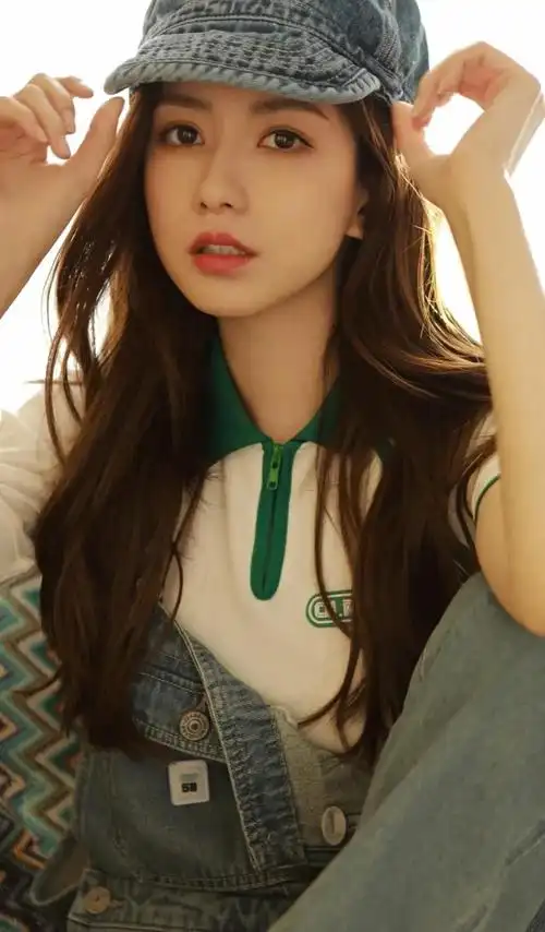 王秋紫高清魅力写真,楚楚动人!__财经头条