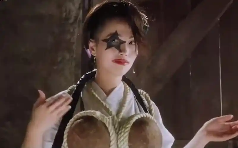 鹿鼎记:石榴姐再战陈百祥这段,我看一次笑一次,这演技太绝了