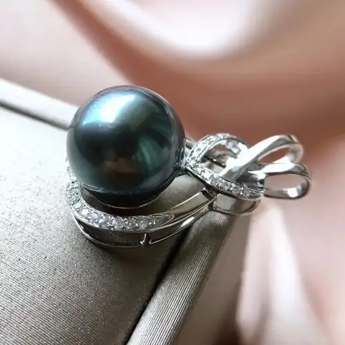 18k金镶天然珍珠吊坠