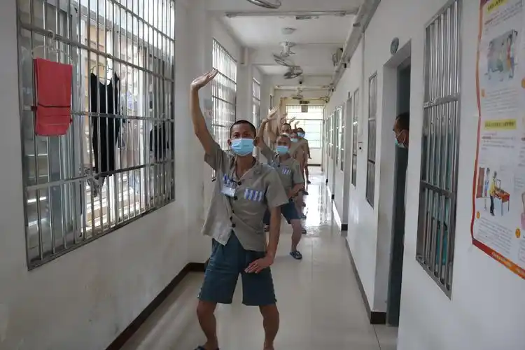 新康监狱三监区精心组织"庆双节,促改造"系列活动