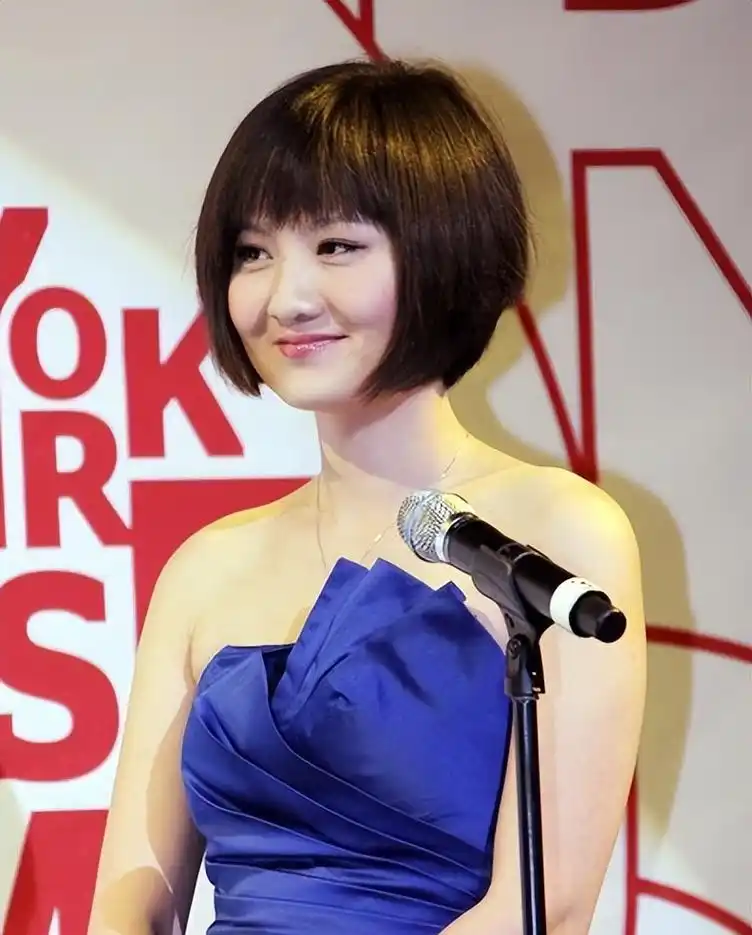 蒋小涵36岁高龄产子,称人生最正确决定,幸福满满