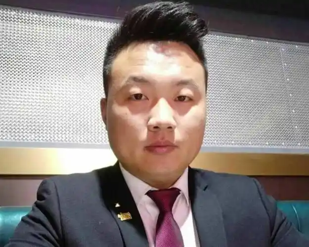 接单通告人像创作品牌发布节目录制mv拍摄形象风格硬汉大叔范霸道总裁