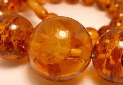 天然琥珀和人工琥珀有什么区别?怎么区分?