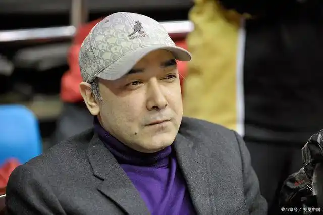 杜锋爱徒转投新疆!于德豪联手曾令旭打造后场双枪,球迷赞阿的江