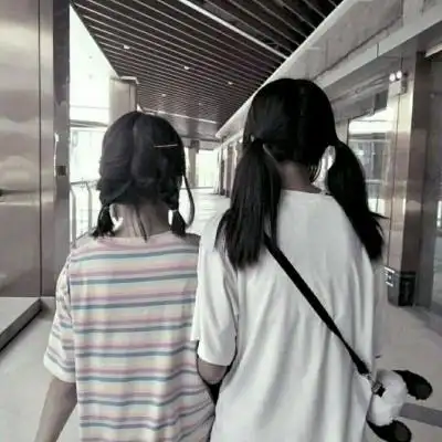 背影闺蜜头像小辞