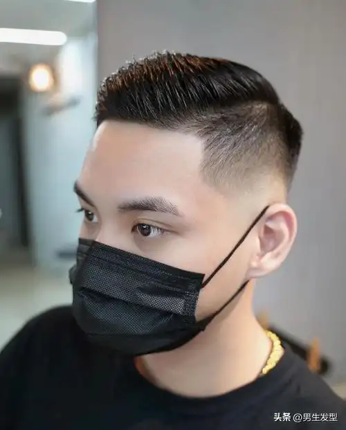 男人过了40岁别剪"幼稚"发型,这六款发型成熟帅气,值得尝试