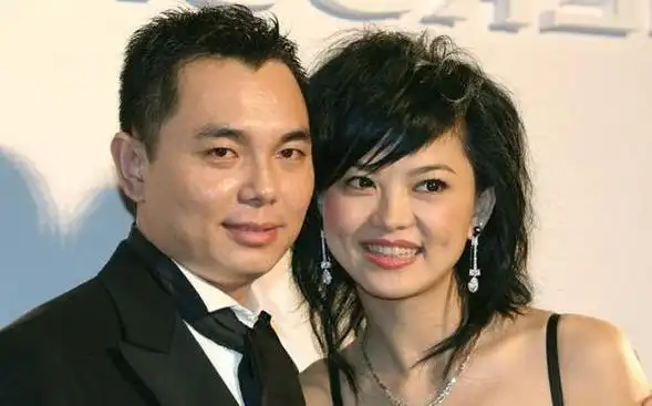 李湘与新人去约会?戴价值100万项链,二婚老公绯闻不断引争议