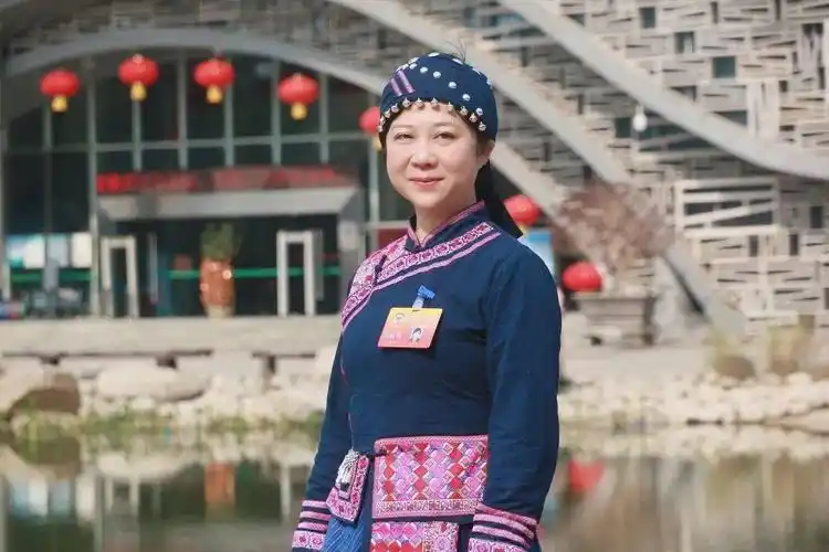 代表委员眼中的铁路关键词振奋人心