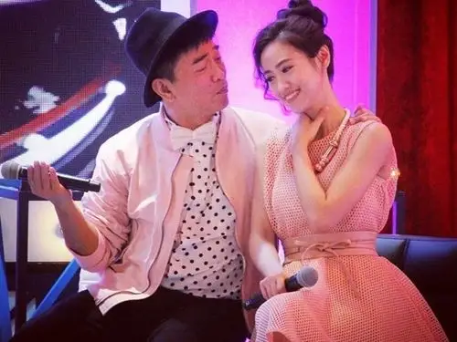 寿星sandy深夜收工直奔厨房 亲为吴宗宪做饭原因暖哭