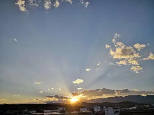 2019年1月3日,风和日丽,阳光明媚,犹如三月阳春,然夕阳非常美