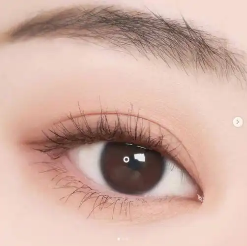 韩系「冷暖色眼影盘」零失败率!新手也能画出高级妆感