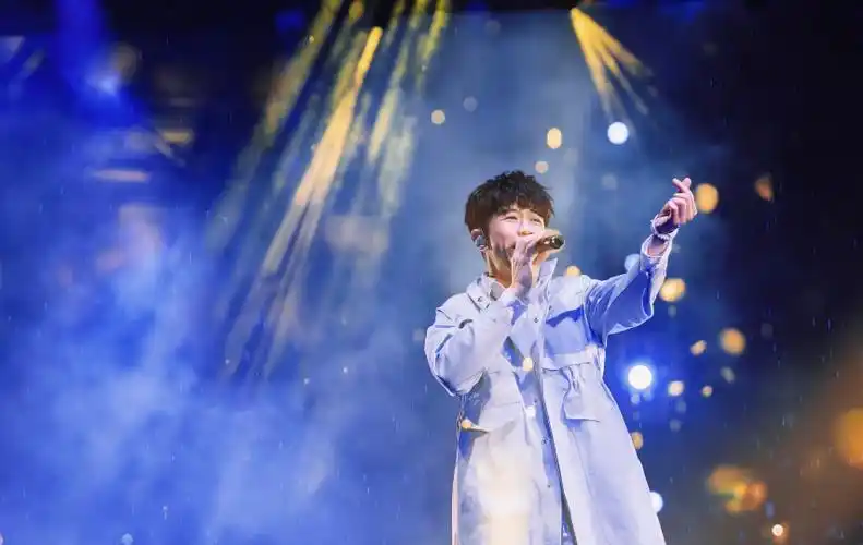 2024光良"今晚我不孤独"巡回演唱会(时间 场馆 票价)河马票务_观众