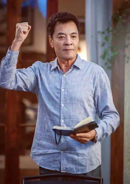 原创刘威与杨若兮分手15年他51岁做父亲她嫁二婚丈夫幸福吗