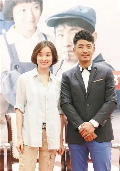 49岁吴越演戏素颜出镜,瑕疵完全不遮掩,但状态却是最好的一个!