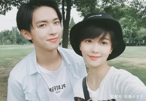 虽然拥有一张清秀的脸蛋,但是张逸杰的身材却相当的有料