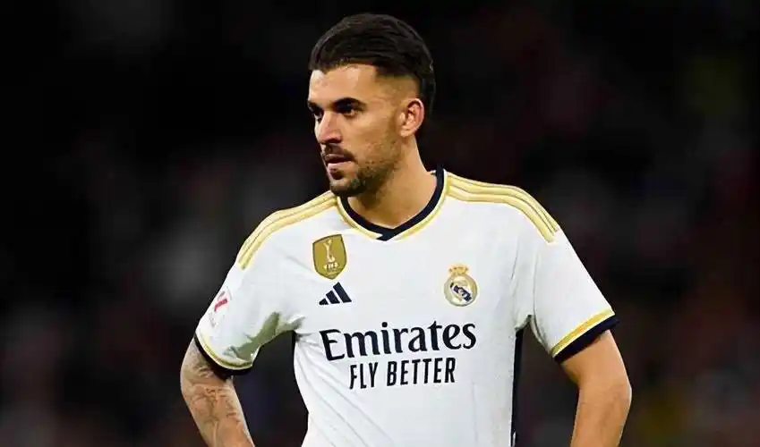 皇马与传奇球员续约,出售部分球员,保留年轻天才,打造完_莫德里奇