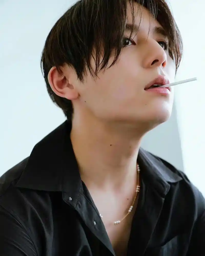 ins更新 公开了今天发售的frau未刊登图 #山田凉介 - 抖音