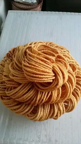 一圈油炸馓子勾起了我过去对婚姻仪式感的向往的回忆