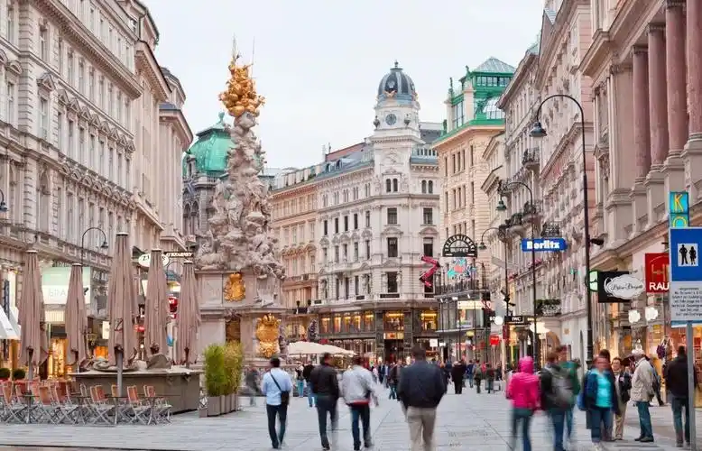 这个欧洲小国盛产高颜值小镇,风景美如画,还是莫扎特的故乡