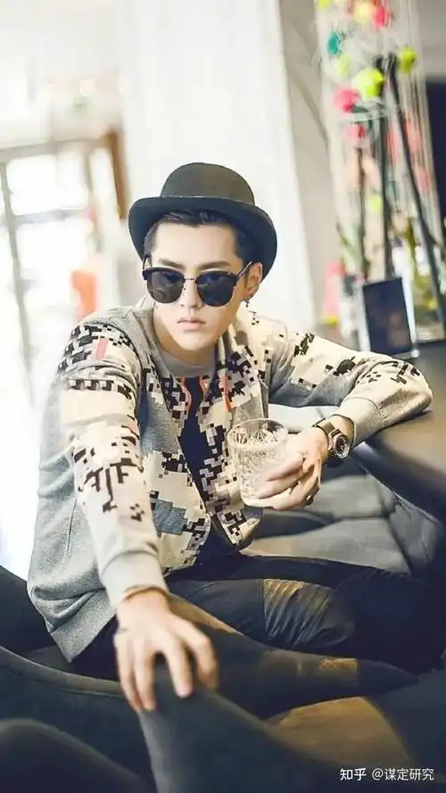 吴亦凡案二审维持13年刑期 国研政情·谋定论道:顶流成阶下囚 - 知乎