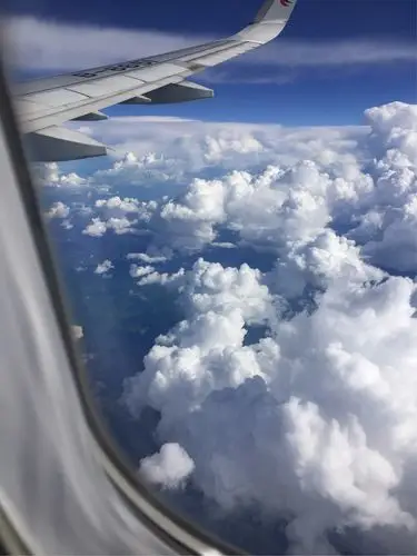其它 舷窗外的世界 写美篇舷窗外的世界         坐飞机,始终喜欢挑选