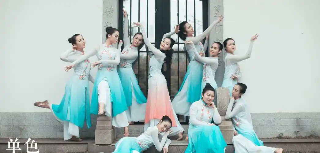 抖音上点击过百万的古典舞,礼仪之邦是如何被宠爱的?